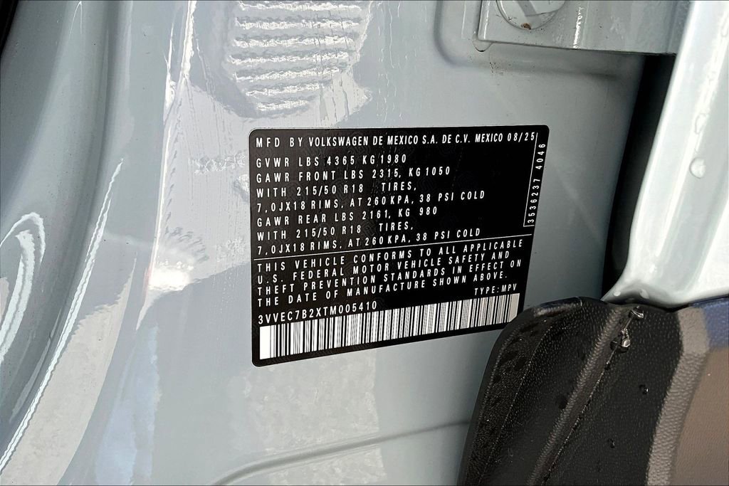 New 2026 Volkswagen Taos SE image 8