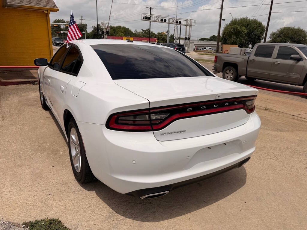Used 2021 Dodge Charger SXT RWD image 3
