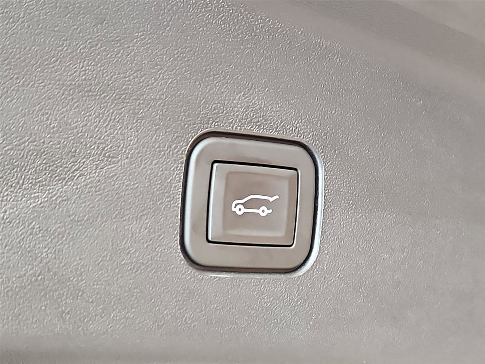 New 2026 Cadillac Vistiq Sport w/ LPO, Floor Liner Package AWD/4WD image 30