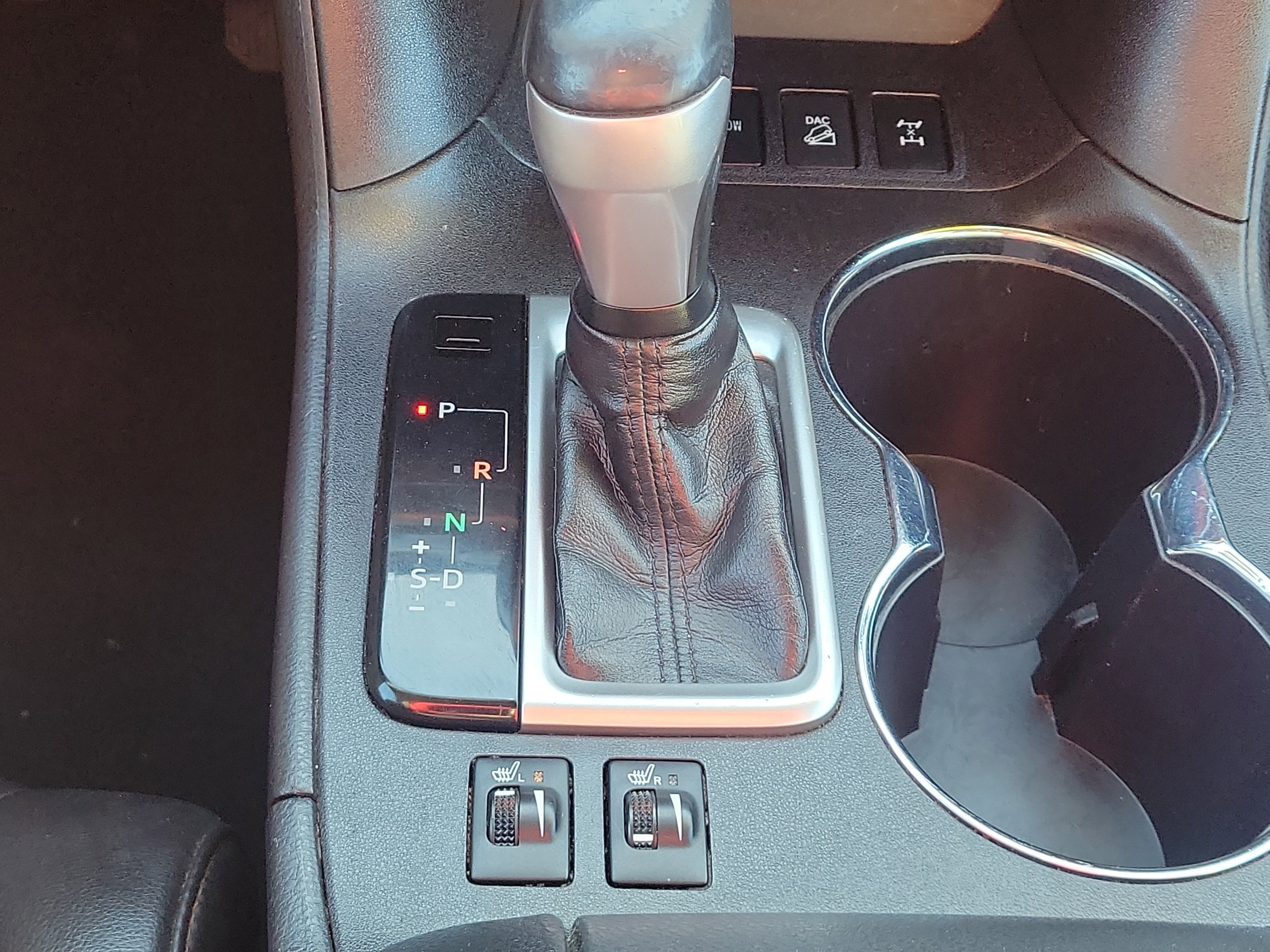 Used 2019 Toyota Highlander XLE image 30