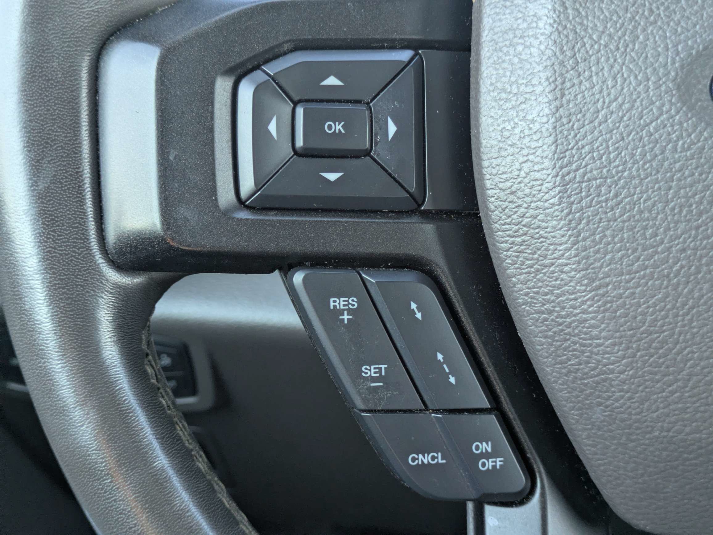 Used 2018 Ford Expedition Max Limited w/ Equipment Group 301A RWD image 27