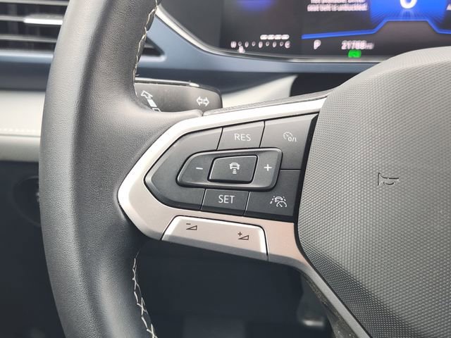 Used 2024 Volkswagen Taos SE image 22