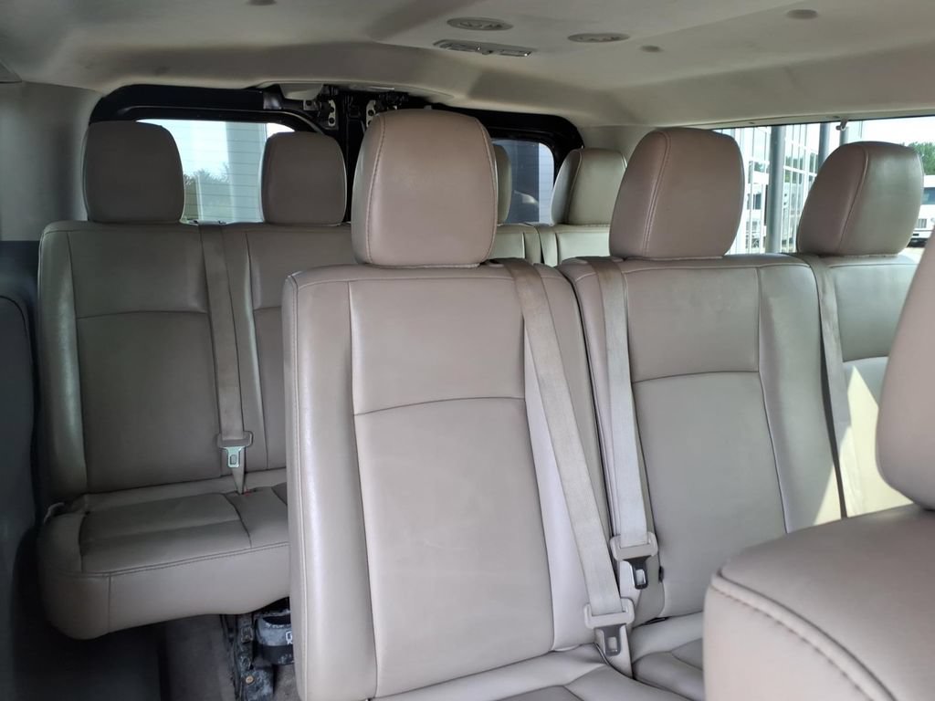 Used 2017 Nissan NV 3500 SL RWD image 29