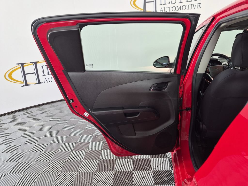 Certified 2020 Chevrolet Sonic LT w/ Convenience Package FWD image 29