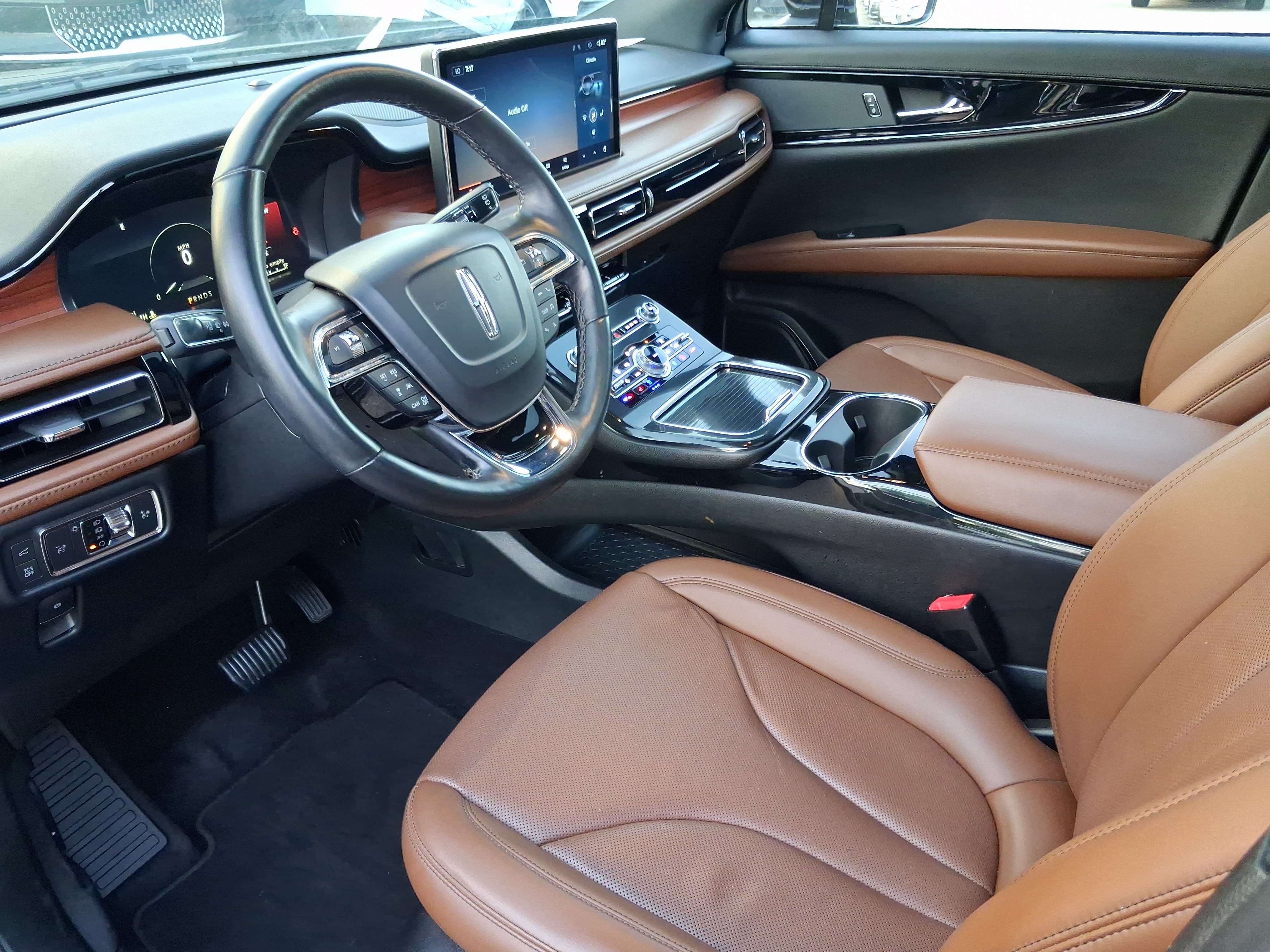 Certified 2022 Lincoln Nautilus Reserve FWD image 11