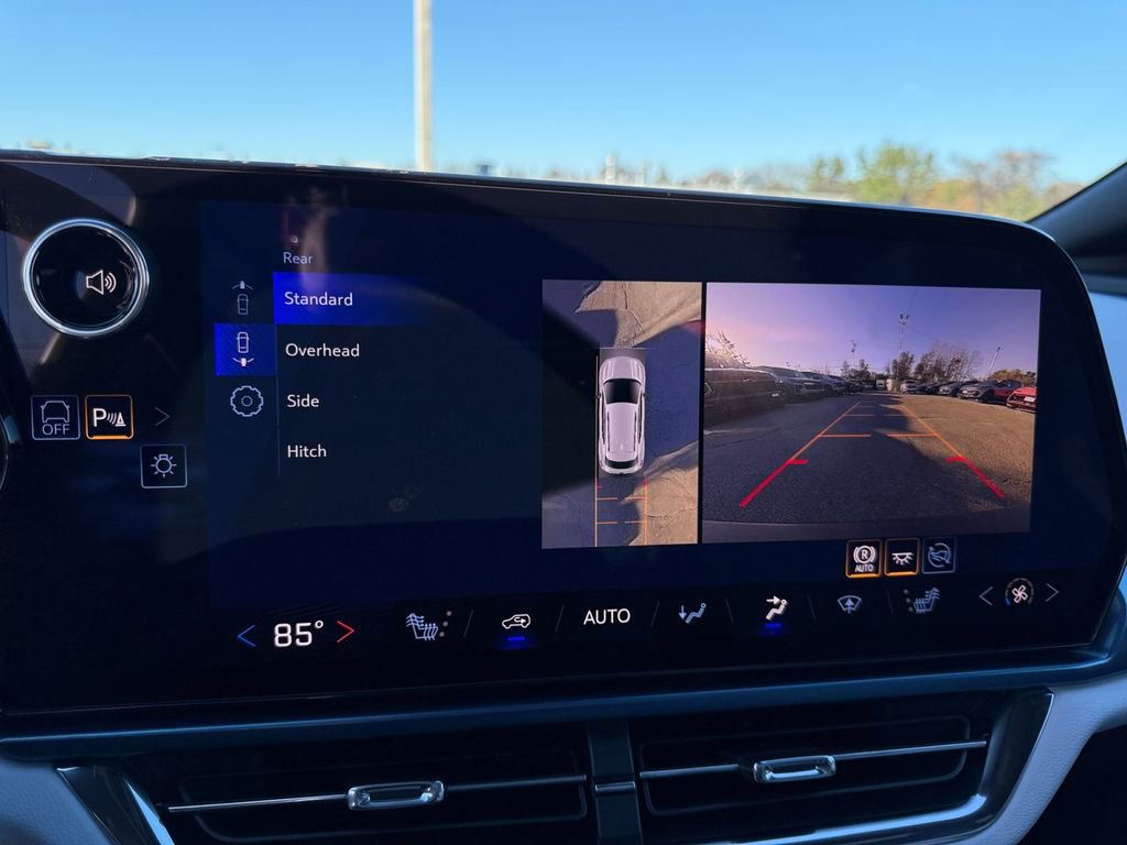 New 2026 Chevrolet Equinox EV LT image 27