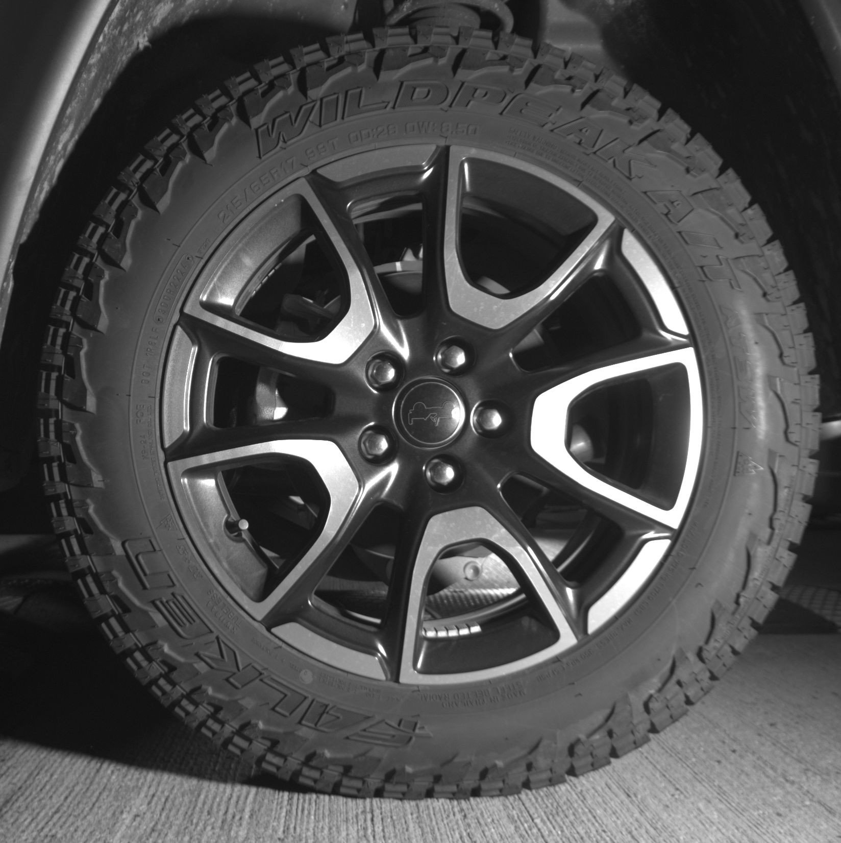 Used 2025 Jeep Compass Trailhawk AWD/4WD image 14