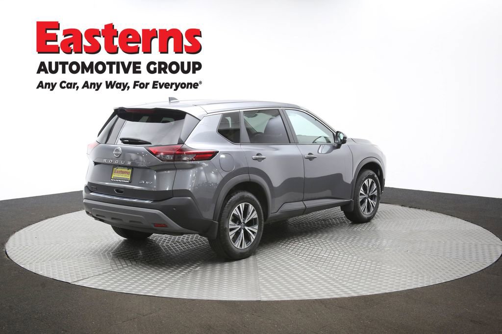 Used 2022 Nissan Rogue SV image 41