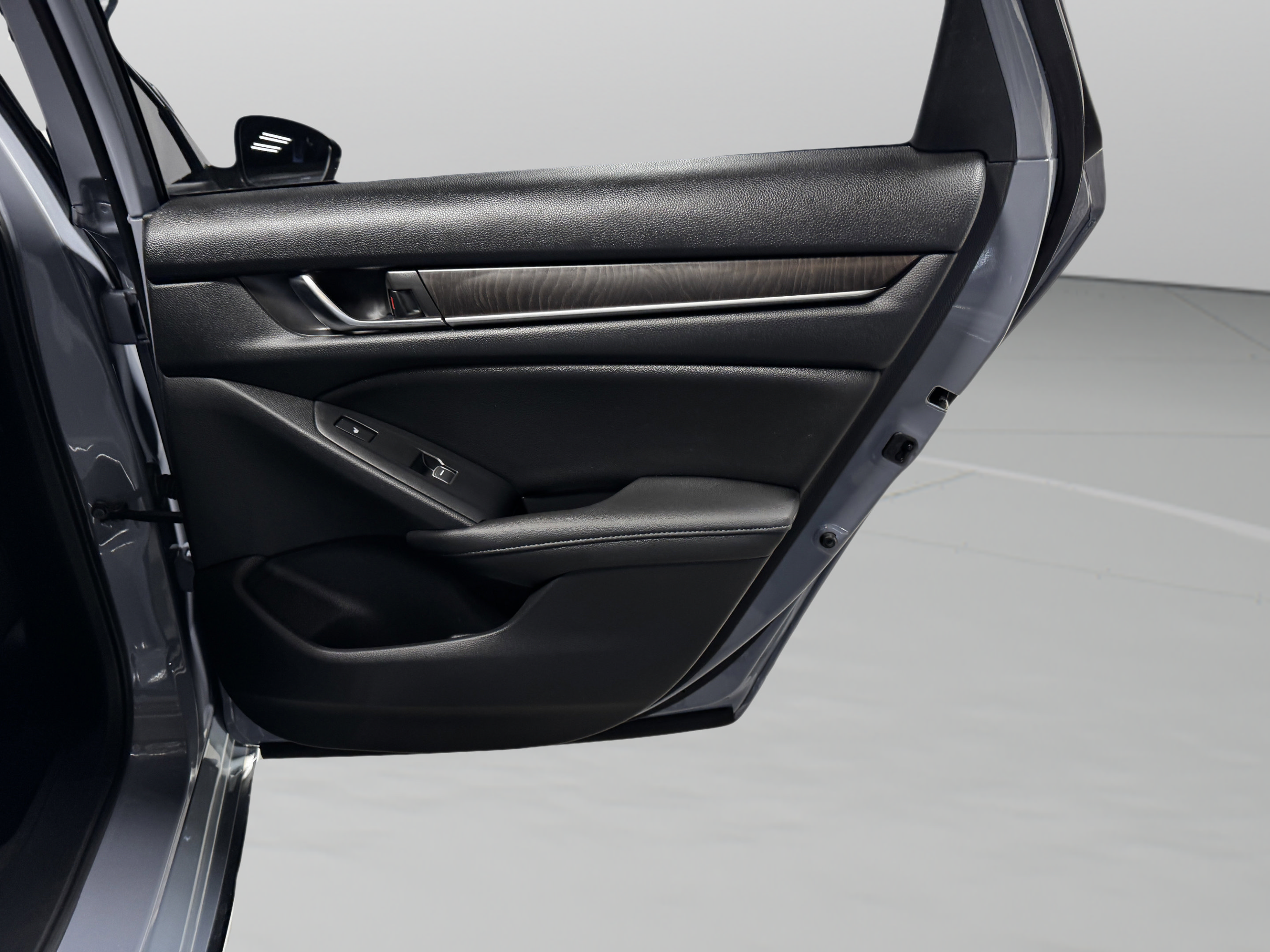 Used 2021 Honda Accord Touring image 16