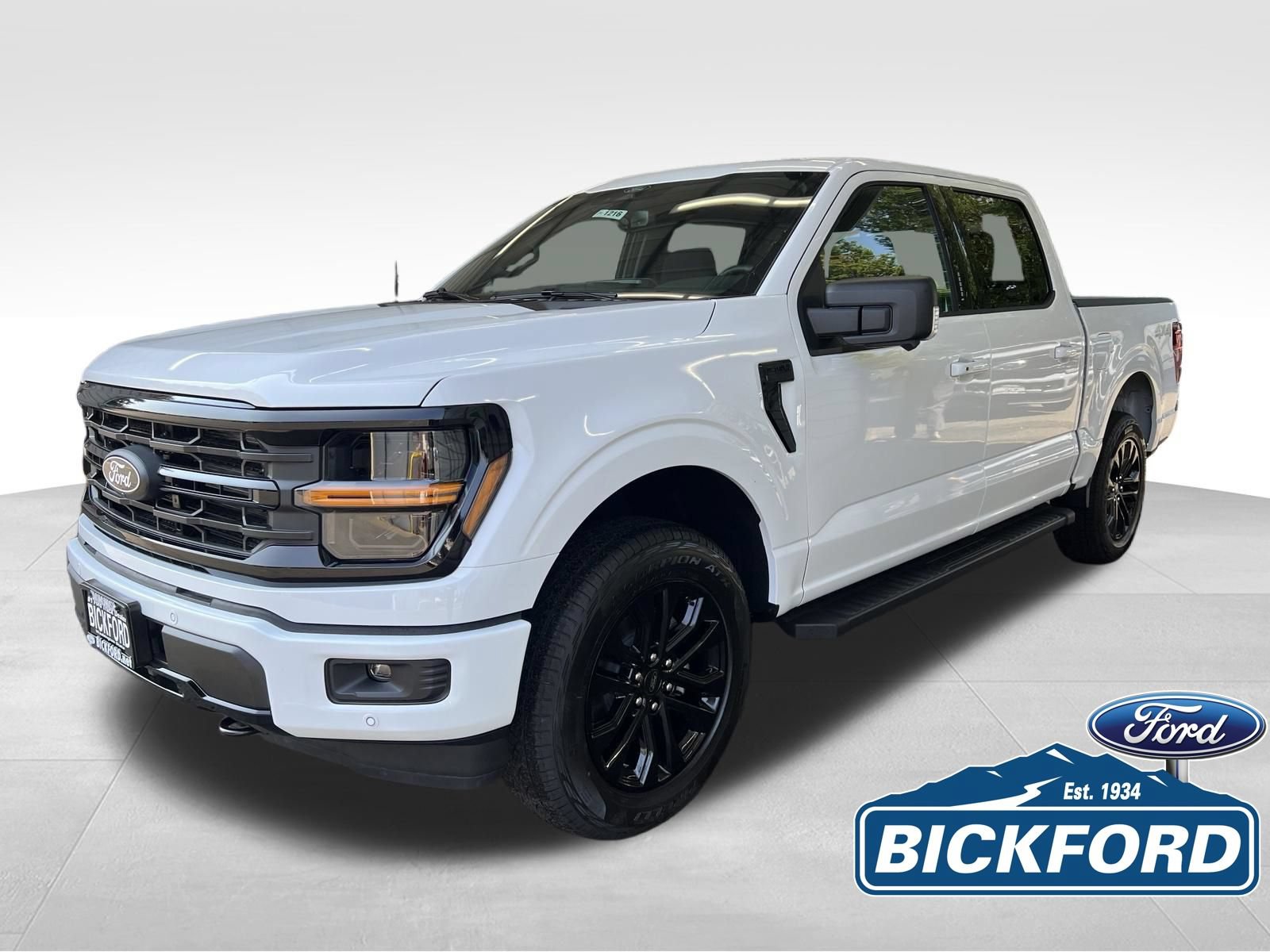 New 2026 Ford F150 XLT w/ Equipment Group 302A MID