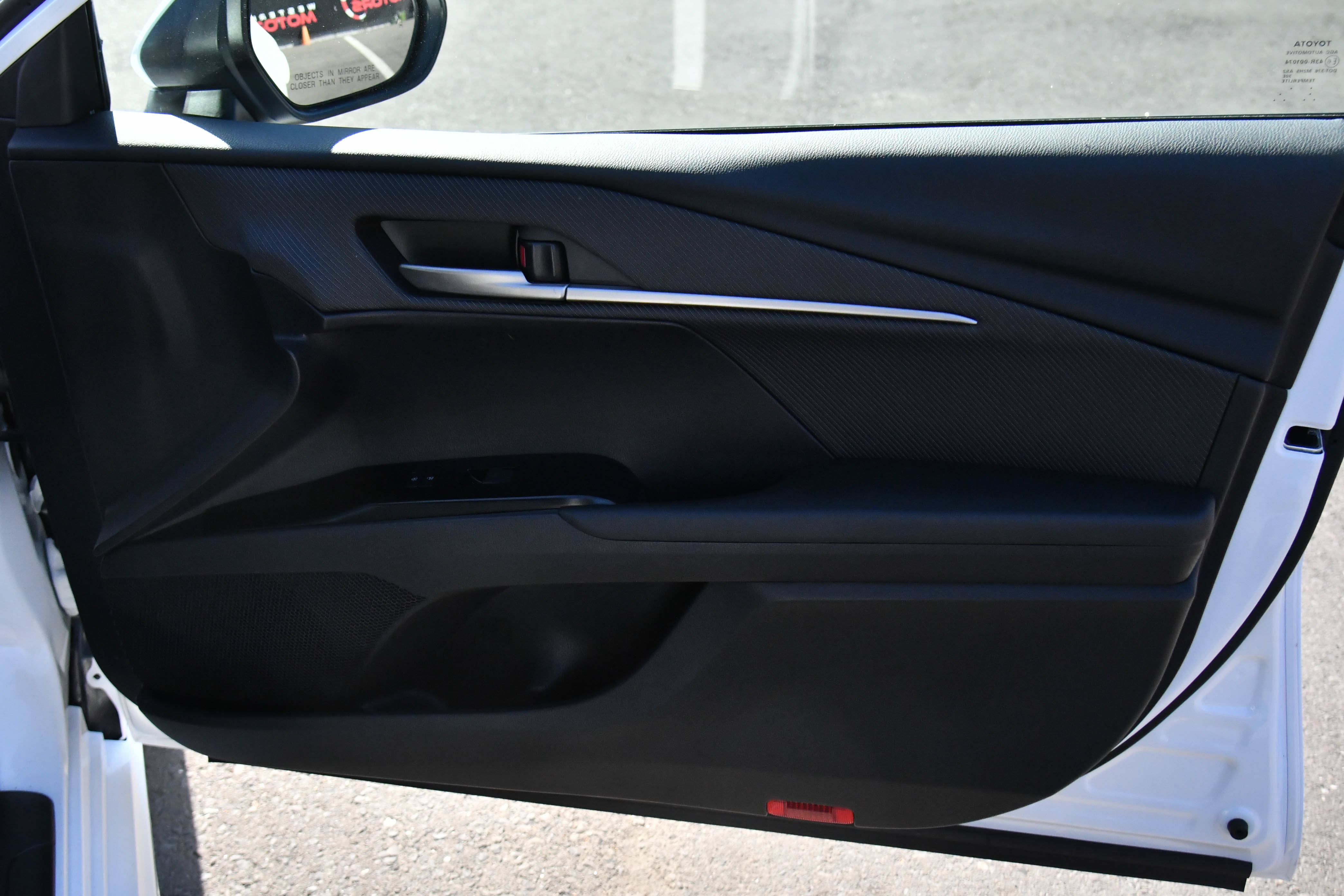 Used 2026 Toyota Camry SE FWD image 43