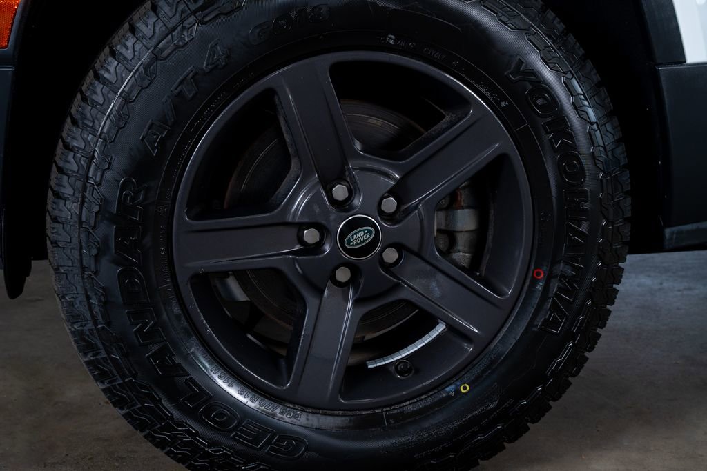 Used 2022 Land Rover Defender 90 S AWD/4WD image 10