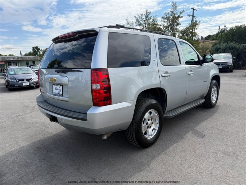 Used 2013 Chevrolet Tahoe LT w/ Luxury Package AWD/4WD image 7