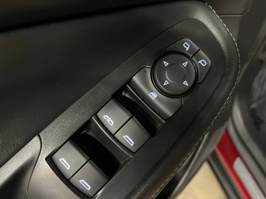 Used 2023 Buick Encore GX Select AWD/4WD image 16