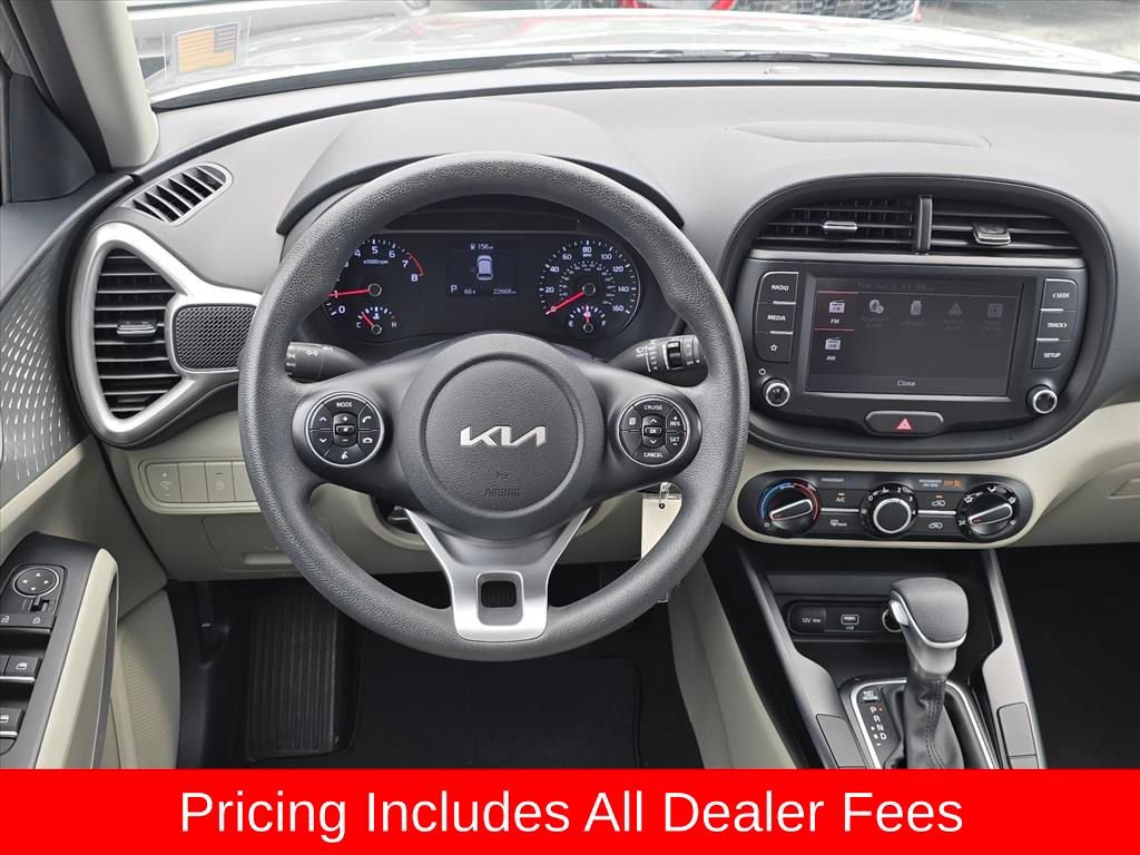 Used 2022 Kia Soul LX FWD image 11