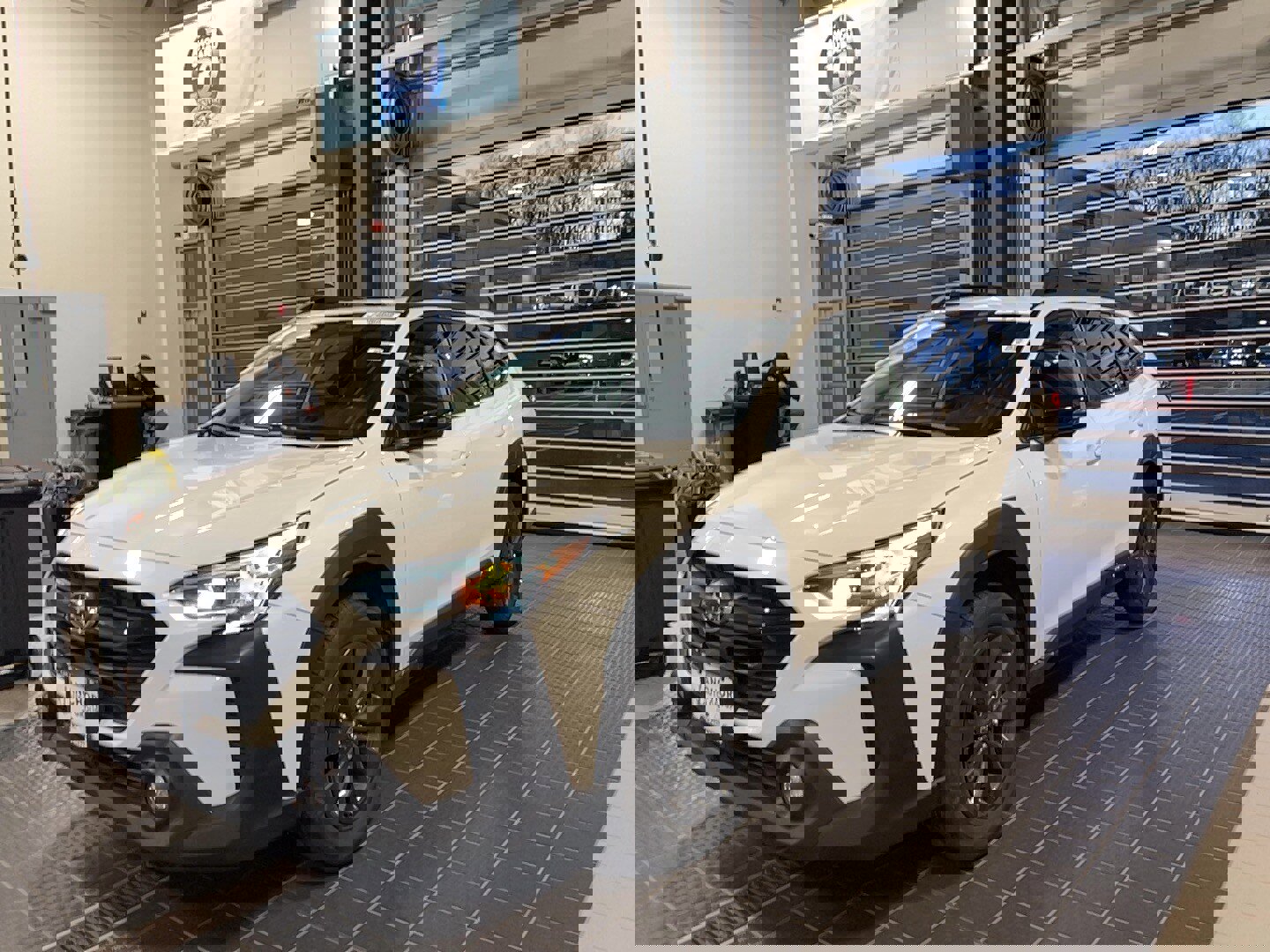 Used 2024 Subaru Outback Onyx Edition image 2