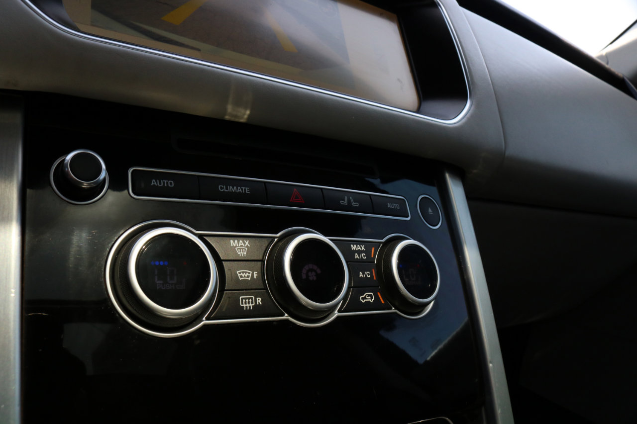 Used 2017 Land Rover Range Rover Supercharged image 30