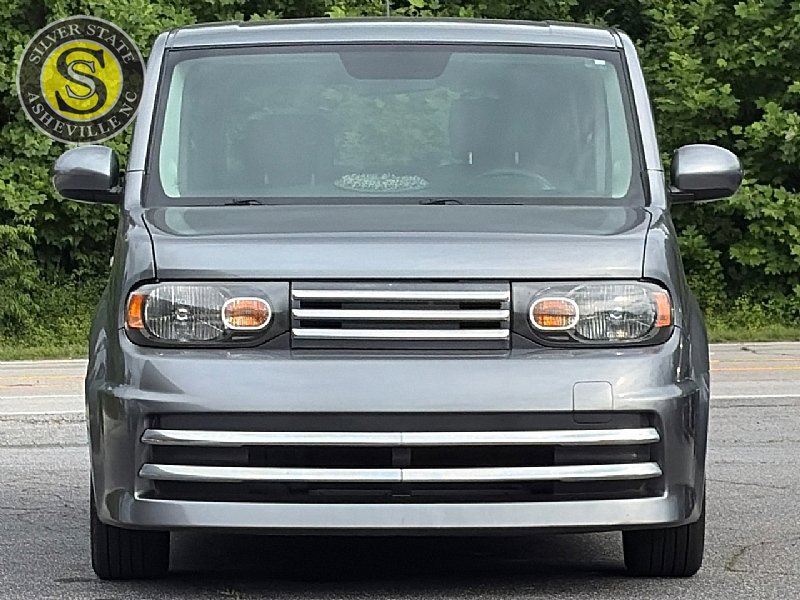 Used 2010 Nissan Cube 1.8 S Krom Edition w/ Interior Designer Pkg FWD image 2