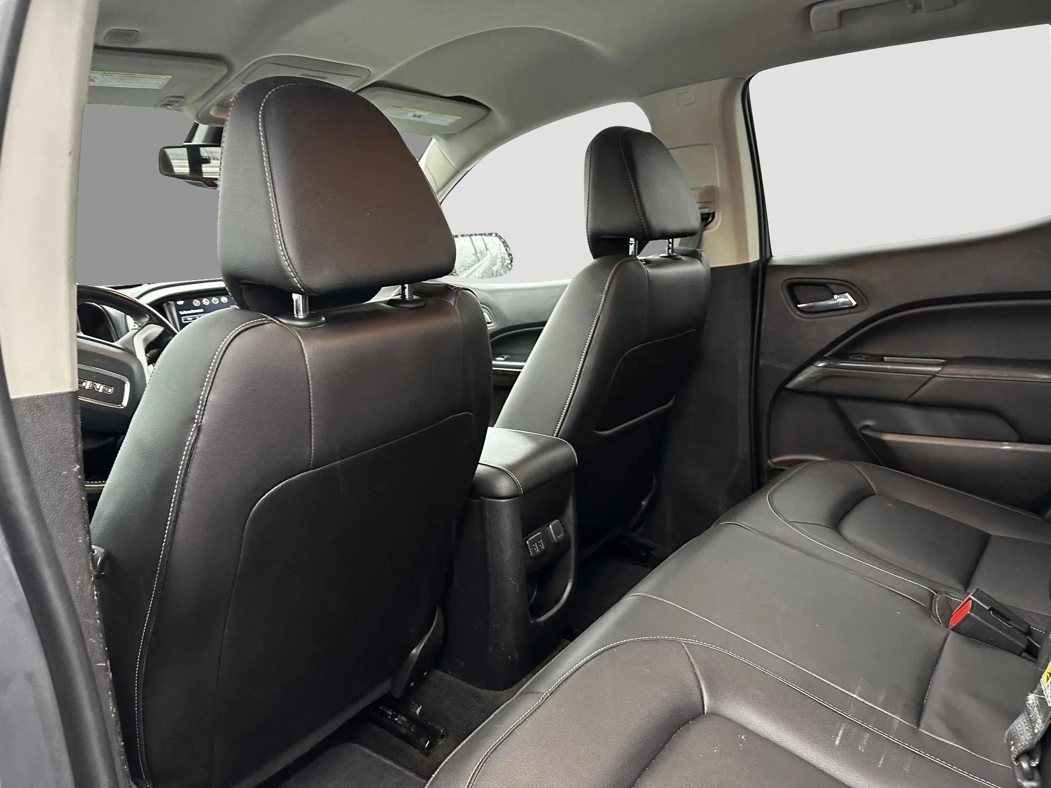 Used 2016 GMC Canyon SLT AWD/4WD image 15