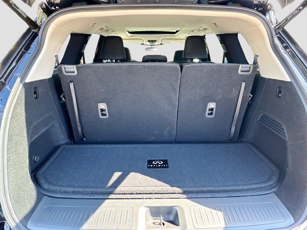 Used 2027 INFINITI QX60 Luxe w/ Cargo Package FWD image 29