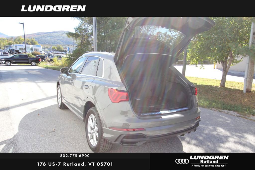 New 2025 Audi Q3 2.0T Premium image 5