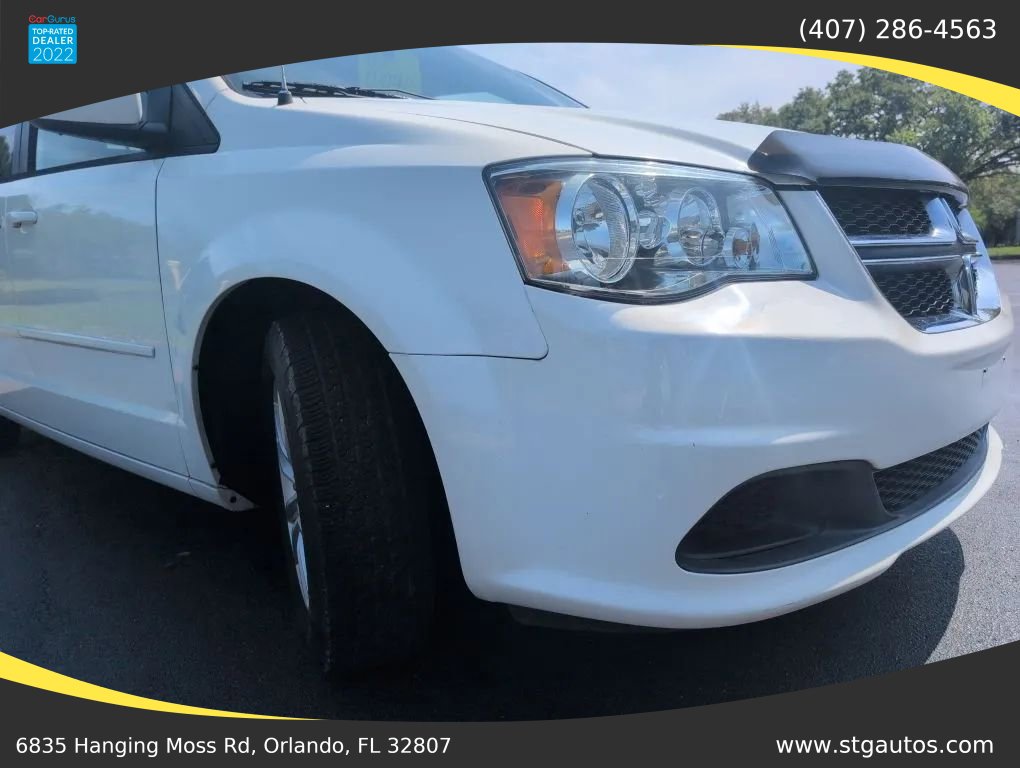 Used 2013 Dodge Grand Caravan SXT w/ Rear Park Assist Pkg FWD image 9
