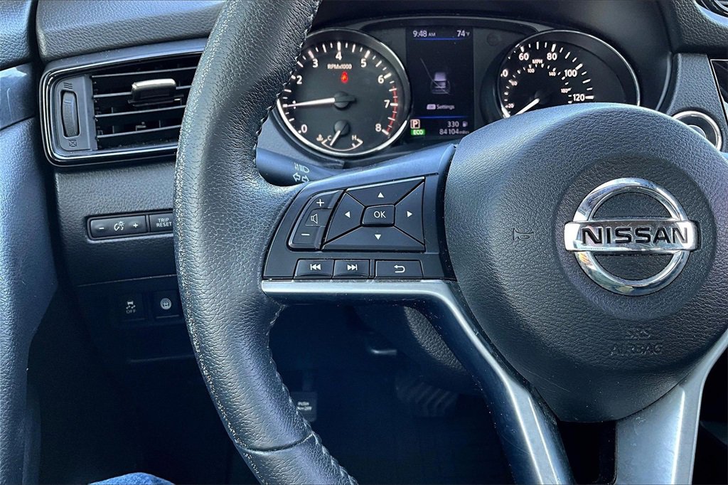 Used 2019 Nissan Rogue SV image 18