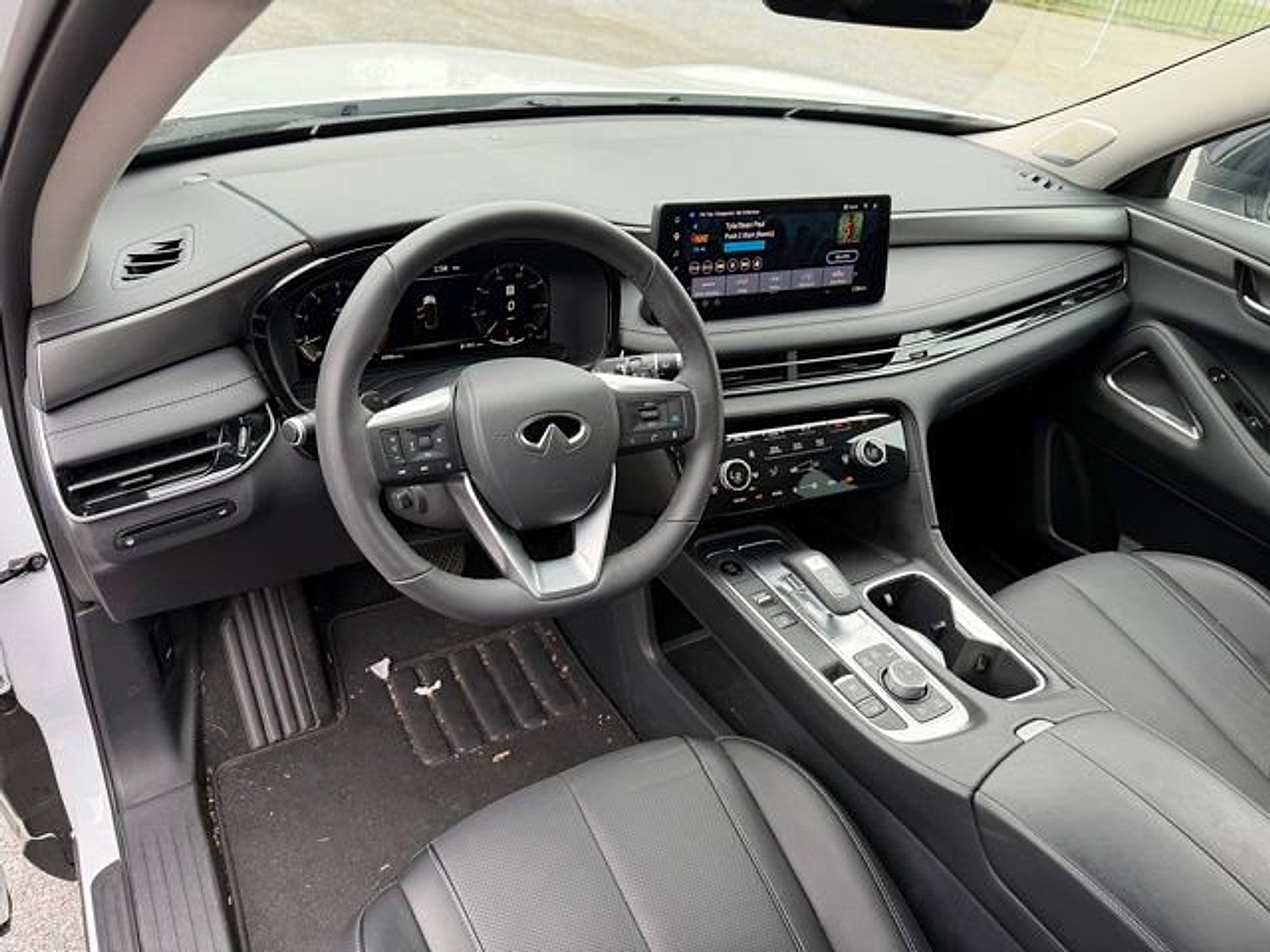 Certified 2026 INFINITI QX60 Luxe w/ Cargo Package AWD/4WD image 12