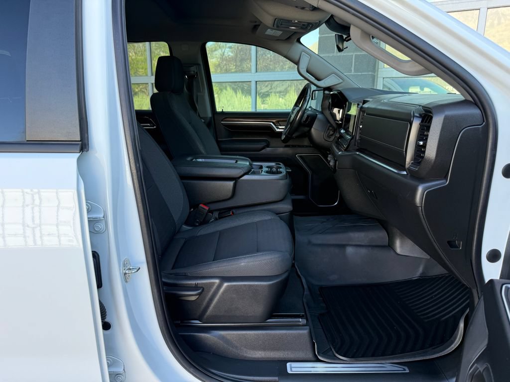 Used 2023 Chevrolet Silverado 1500 RST w/ Z71 Off-Road Package AWD/4WD image 38