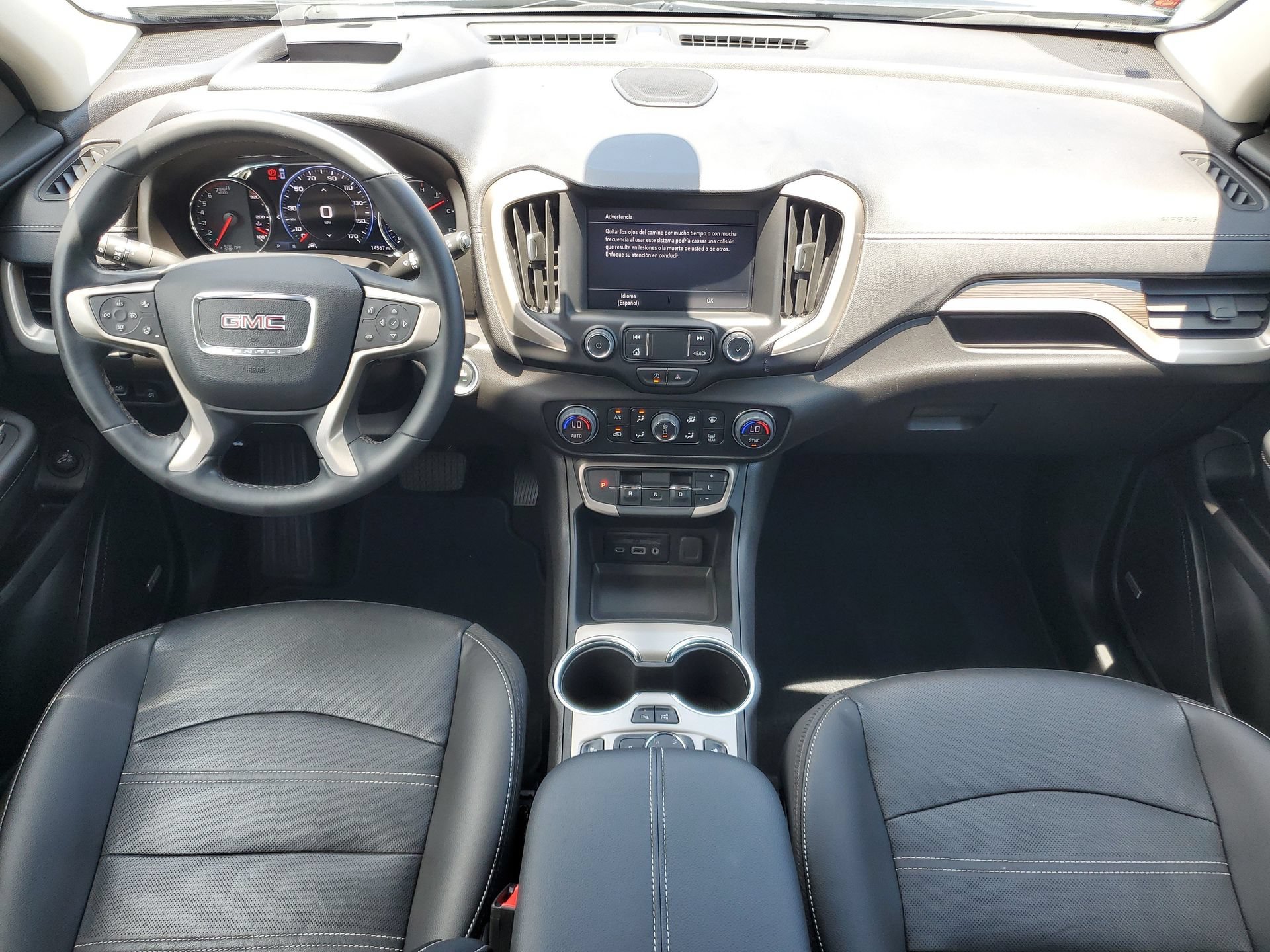 Used 2024 GMC Terrain Denali w/ Denali Premium Package AWD/4WD image 15