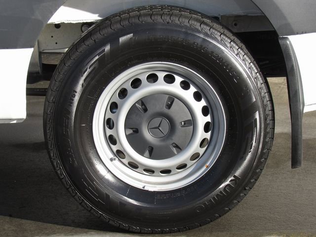 Used 2025 Mercedes-Benz Sprinter 2500 image 35
