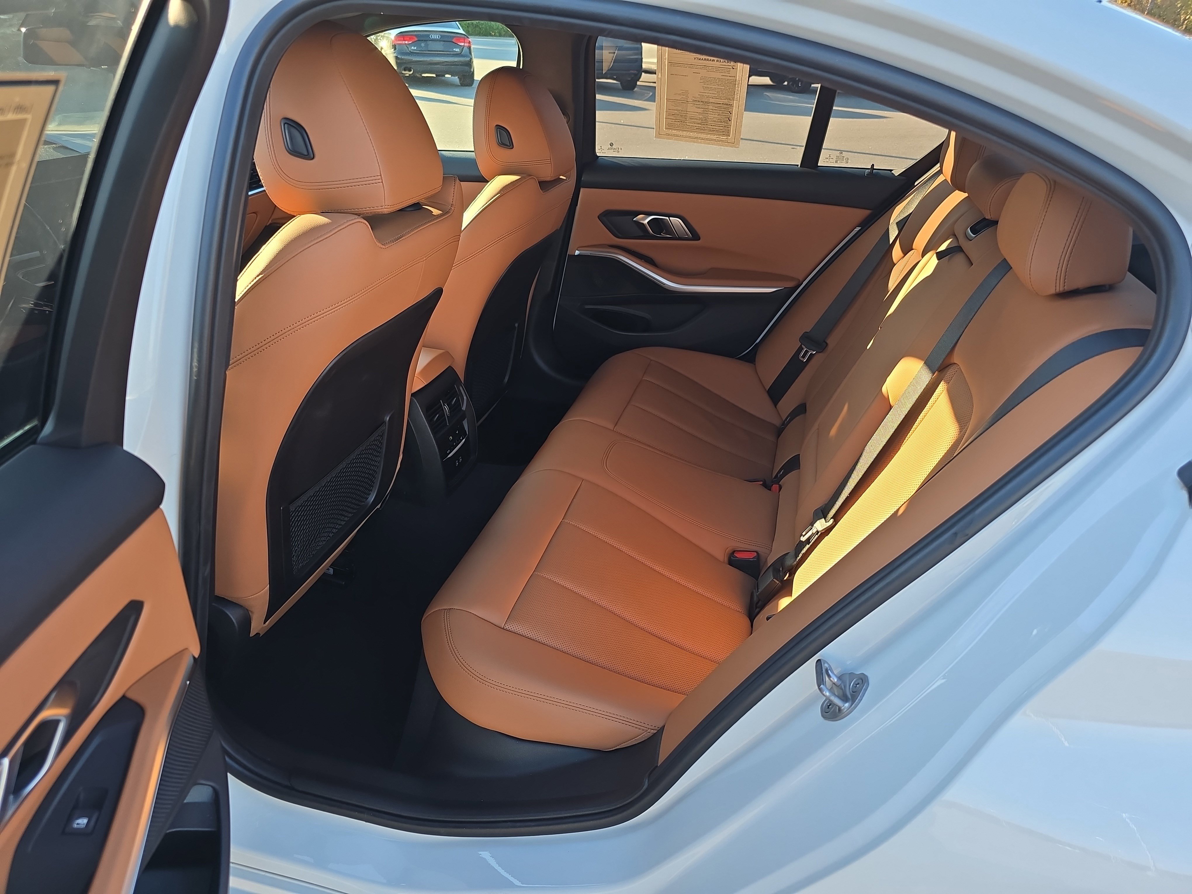 Used 2023 BMW 330i xDrive Sedan w/ Premium Package image 13