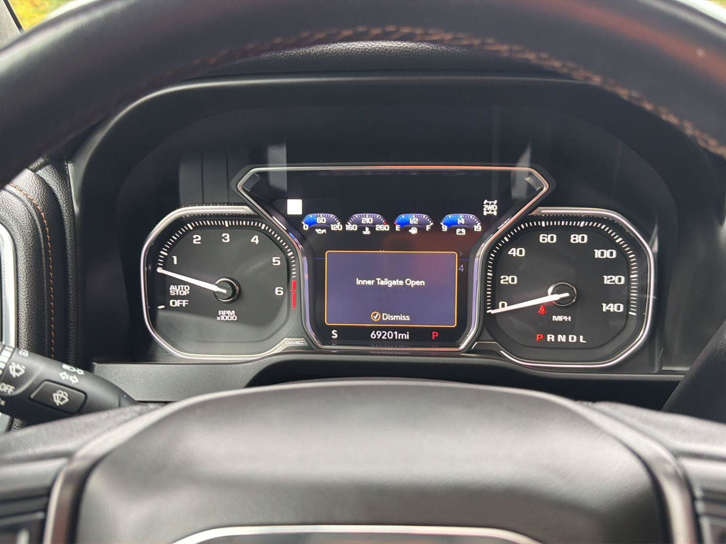 Certified 2019 GMC Sierra 1500 AT4 w/ Off Road Performance Package AWD/4WD image 17