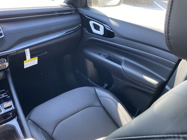 New 2025 Jeep Compass Limited w/ Driver Assist Group I image 37