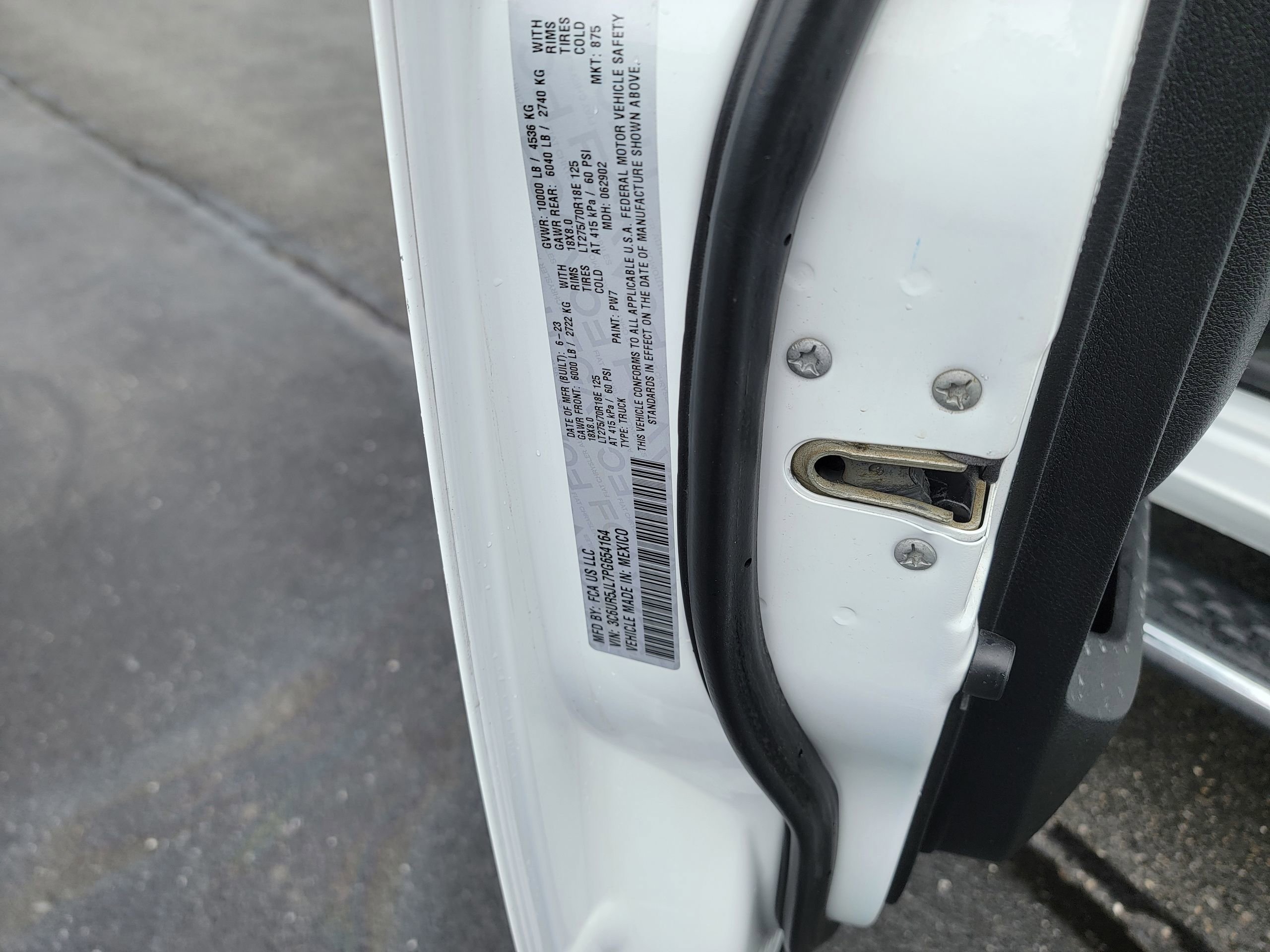 Used 2023 RAM 2500 Big Horn w/ Level 1 Equipment Group image 17