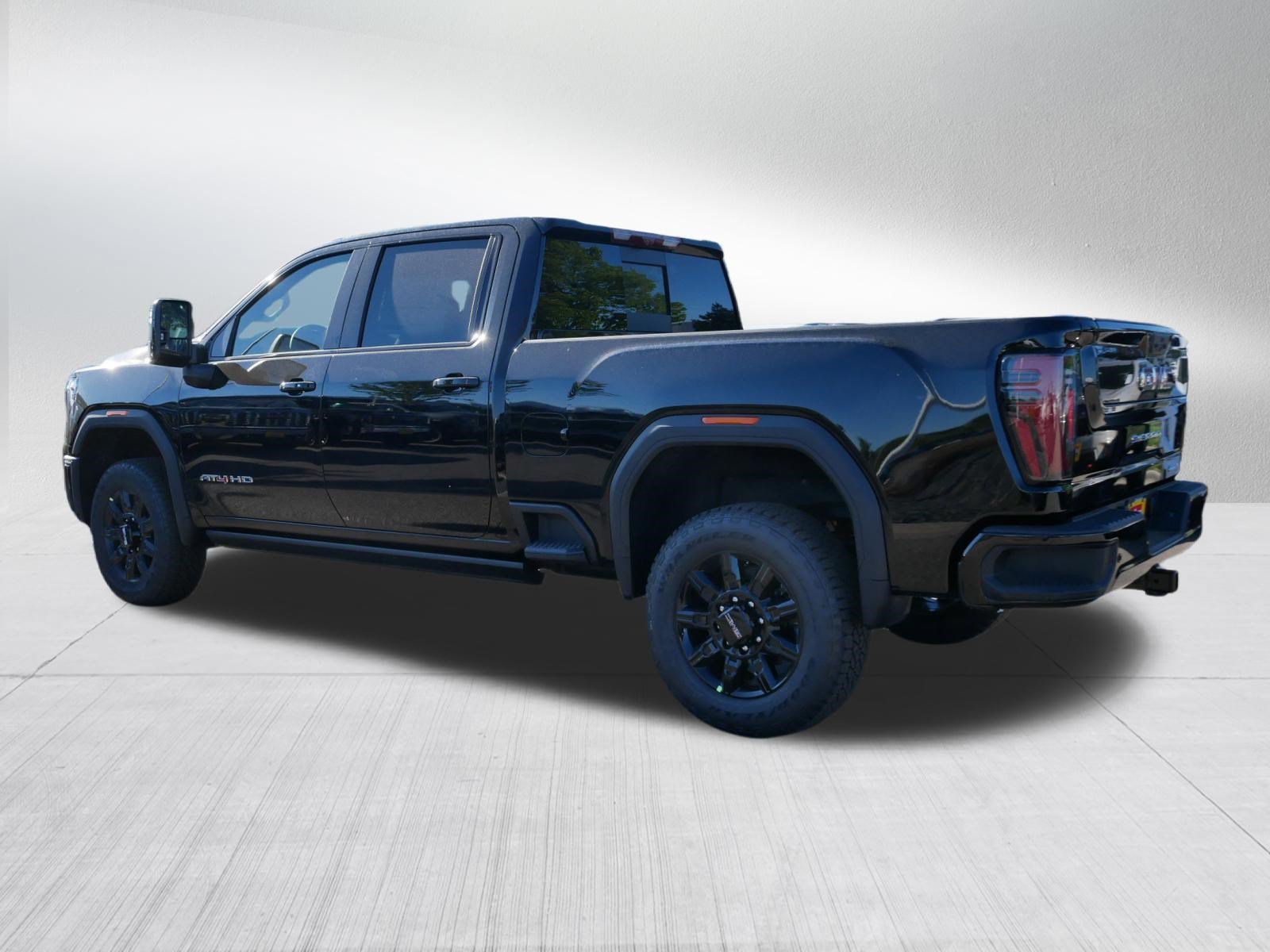 New 2026 GMC Sierra 3500 AT4 w/ AT4 Premium Plus Package AWD/4WD video 2