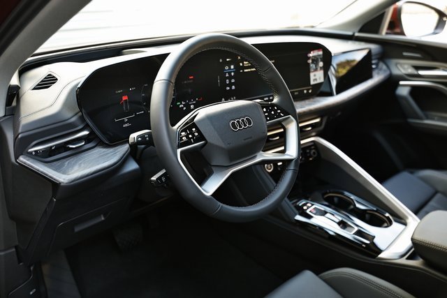 New 2025 Audi Q5 Premium Plus image 18