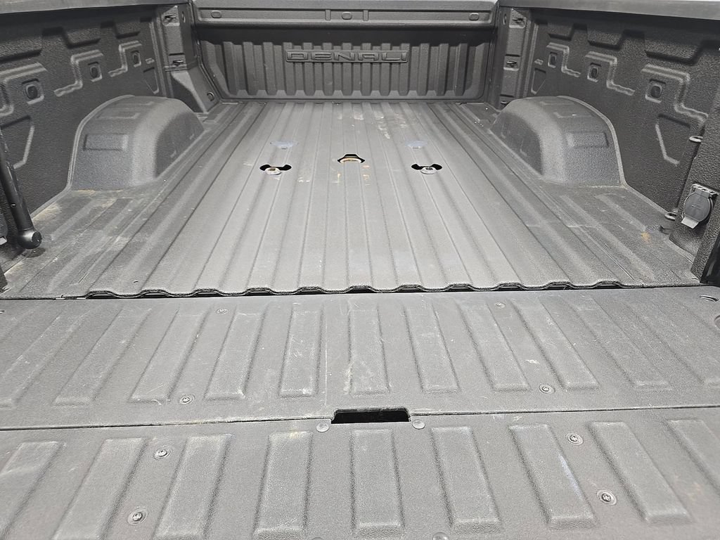 Used 2024 GMC Sierra 3500 Denali Ultimate AWD/4WD image 8