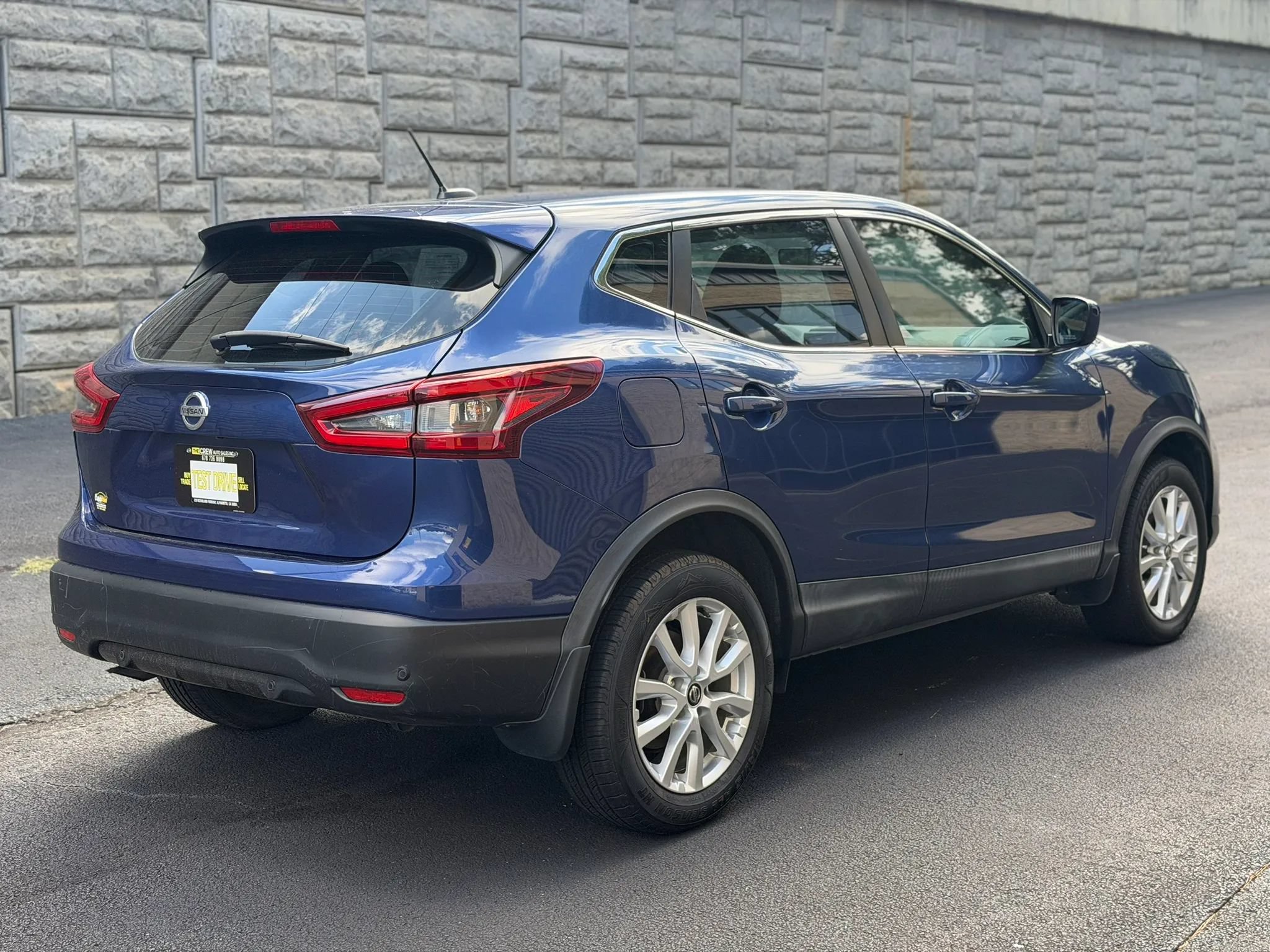 Used 2020 Nissan Rogue Sport S w/ Appearance Package FWD image 7