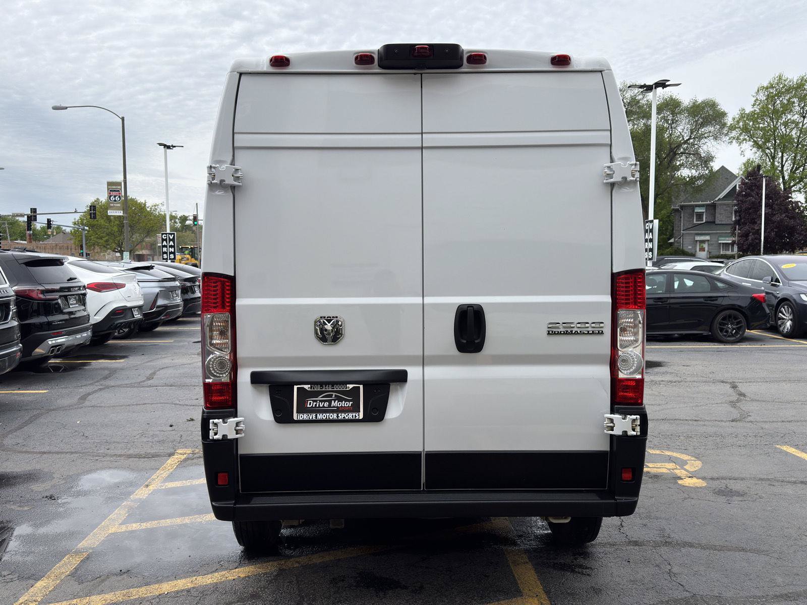 Used 2025 RAM ProMaster 2500 w/ Convenience Group FWD image 9