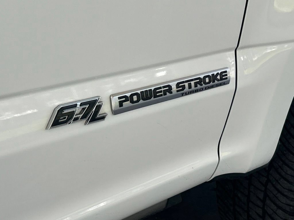 Used 2022 Ford F350 Platinum w/ FX4 Off-Road Package AWD/4WD image 24