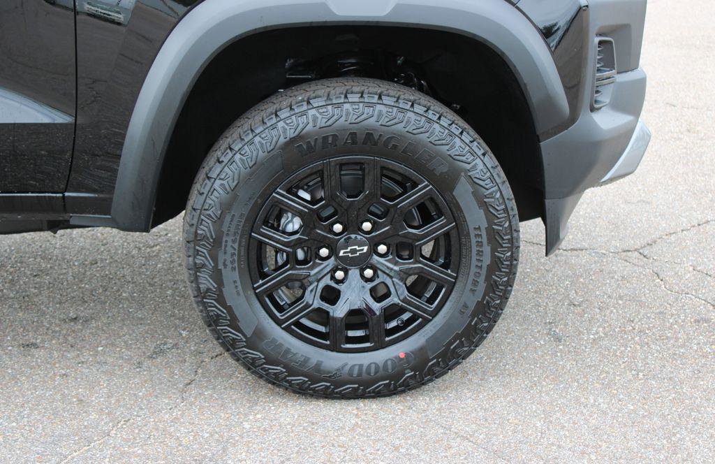 New 2026 Chevrolet Colorado Trail Boss AWD/4WD image 5