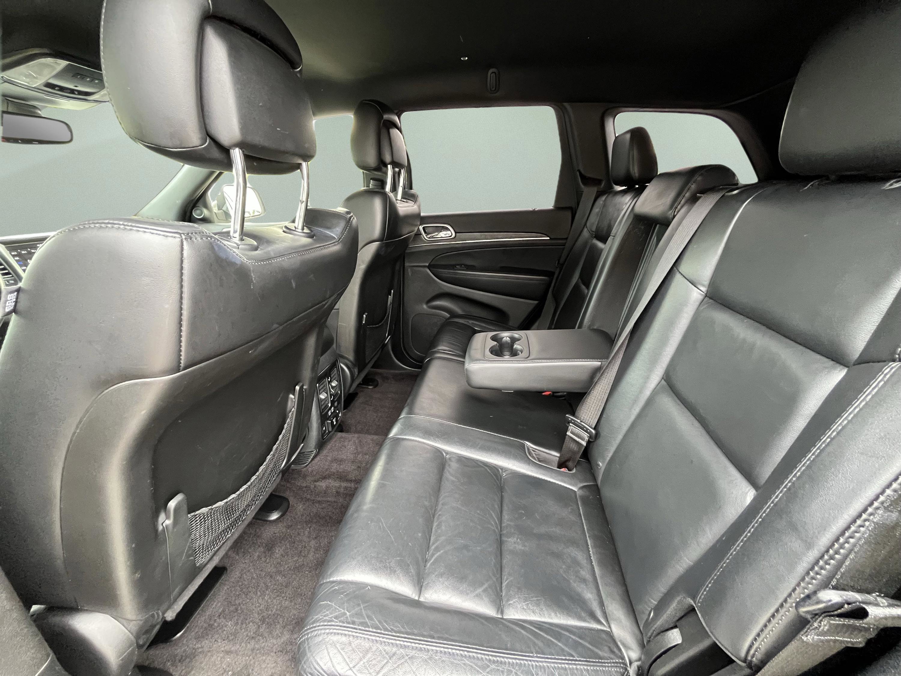 Used 2018 Jeep Grand Cherokee Limited AWD/4WD image 25