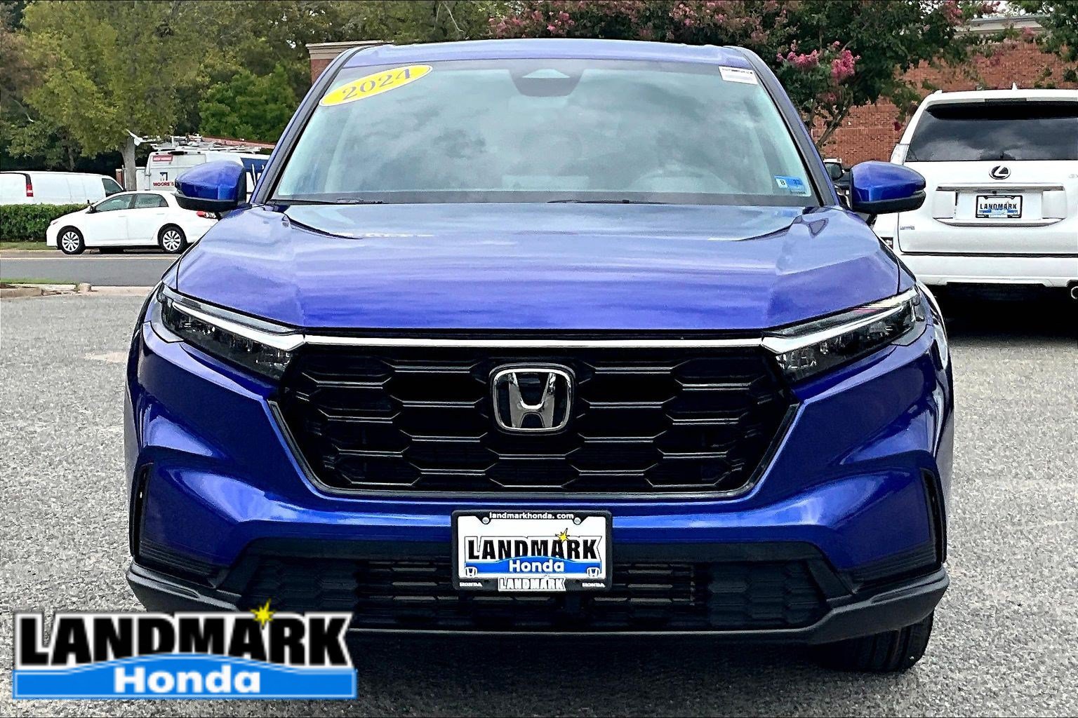Used 2024 Honda CR-V EX image 3