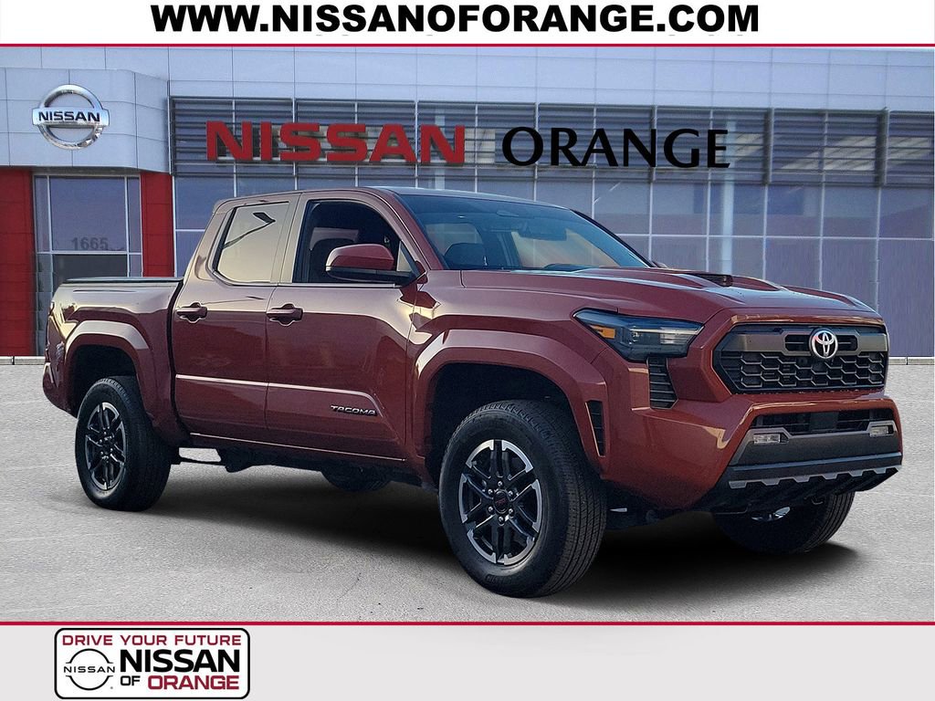 Used 2025 Toyota Tacoma TRD Sport image 1