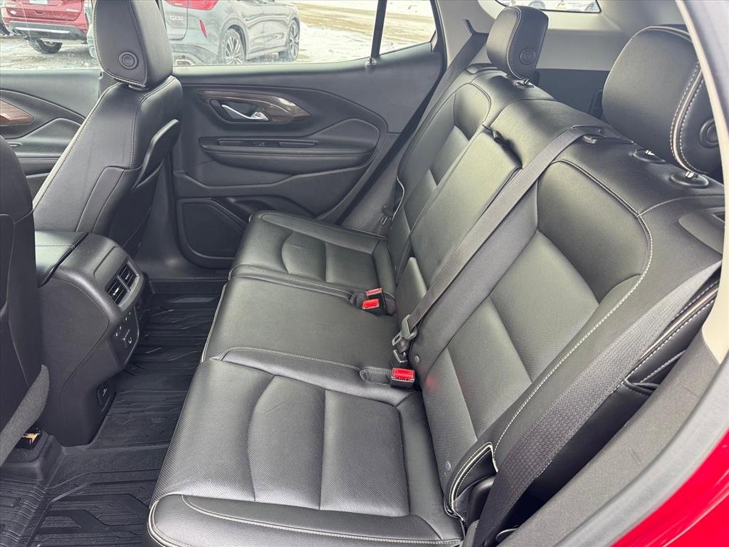 Used 2019 GMC Terrain Denali w/ Advanced Safety Package image 11