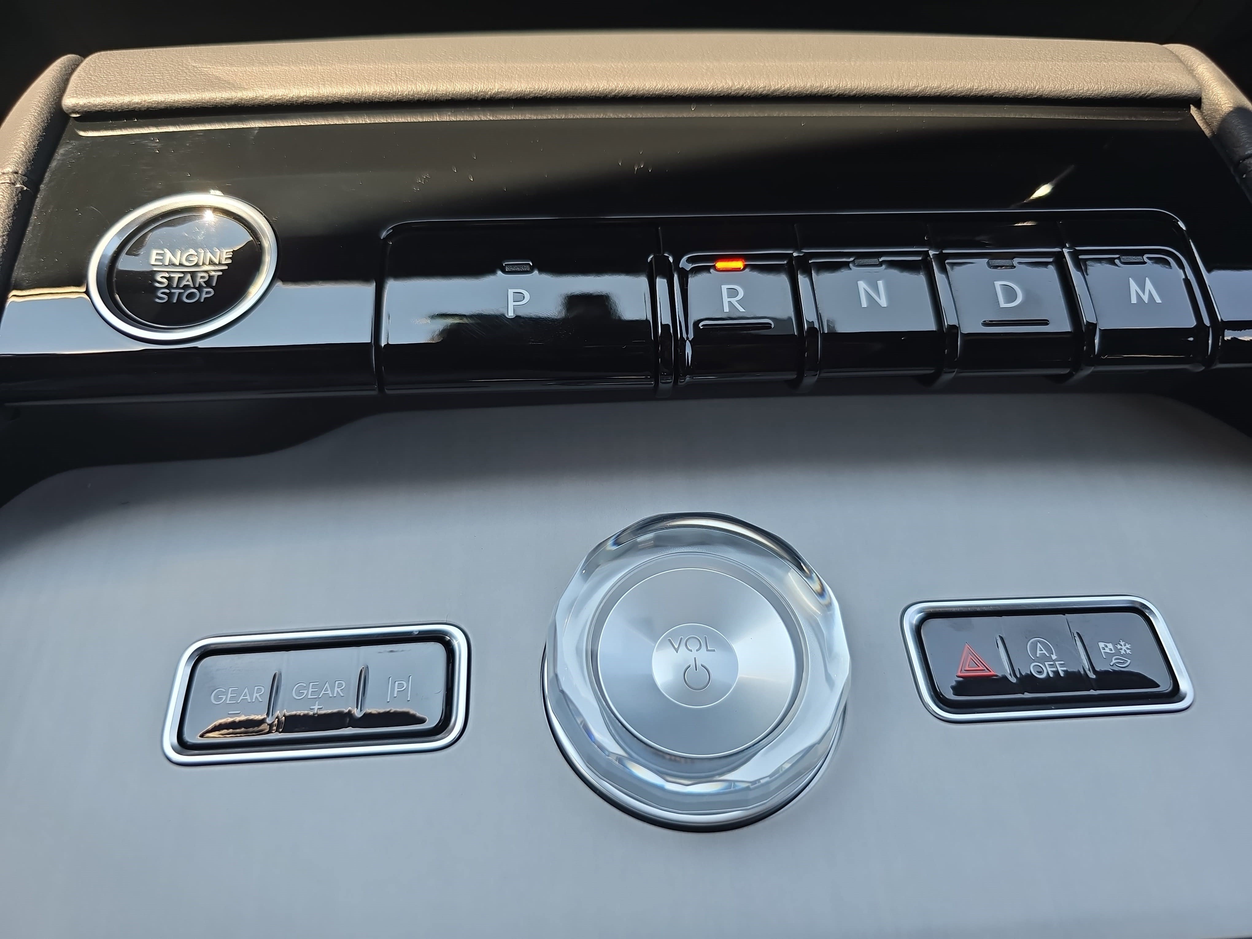 New 2027 Lincoln Navigator Reserve w/ Jet Appearance Package AWD/4WD image 27