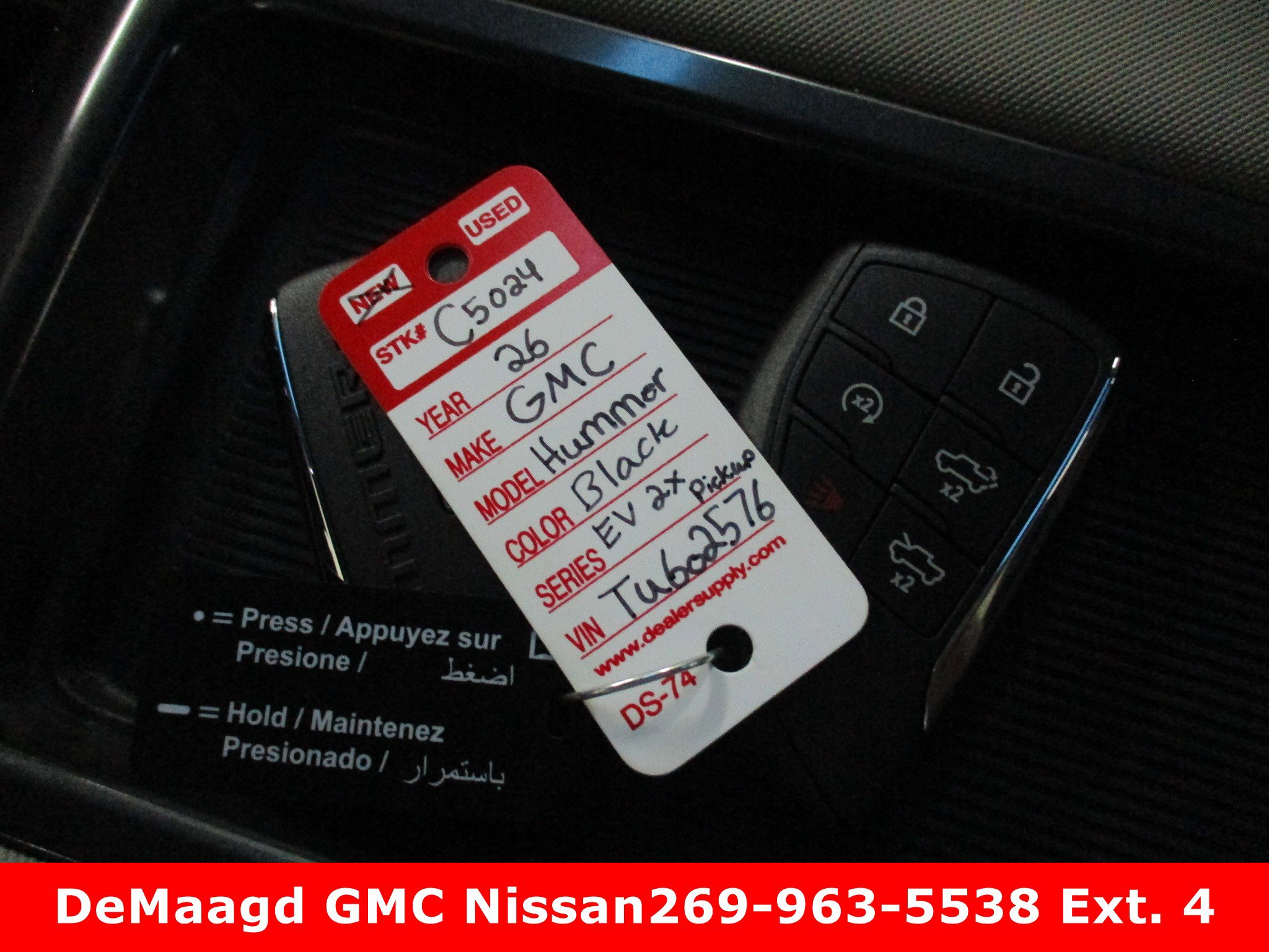 New 2026 GMC Hummer EV 4x4 Crew Cab w/ LPO, Dark Essentials Package image 34