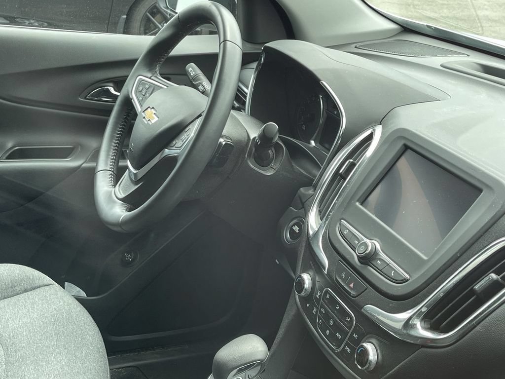 Used 2022 Chevrolet Equinox LT FWD image 11