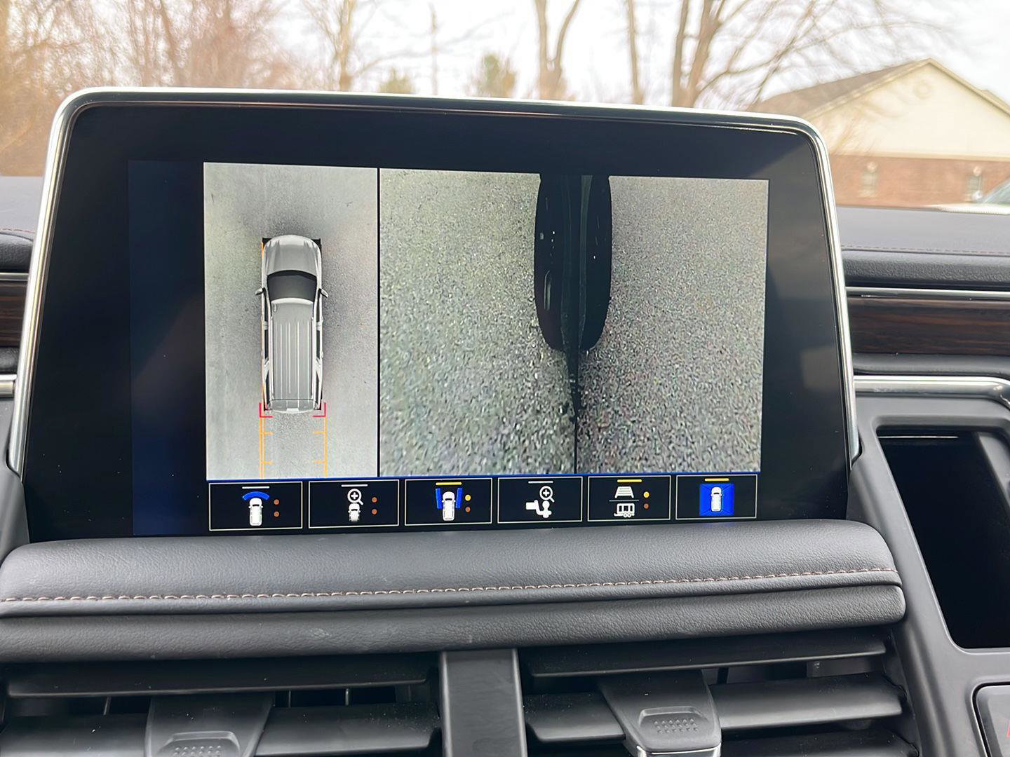 Used 2024 Chevrolet Tahoe High Country image 24